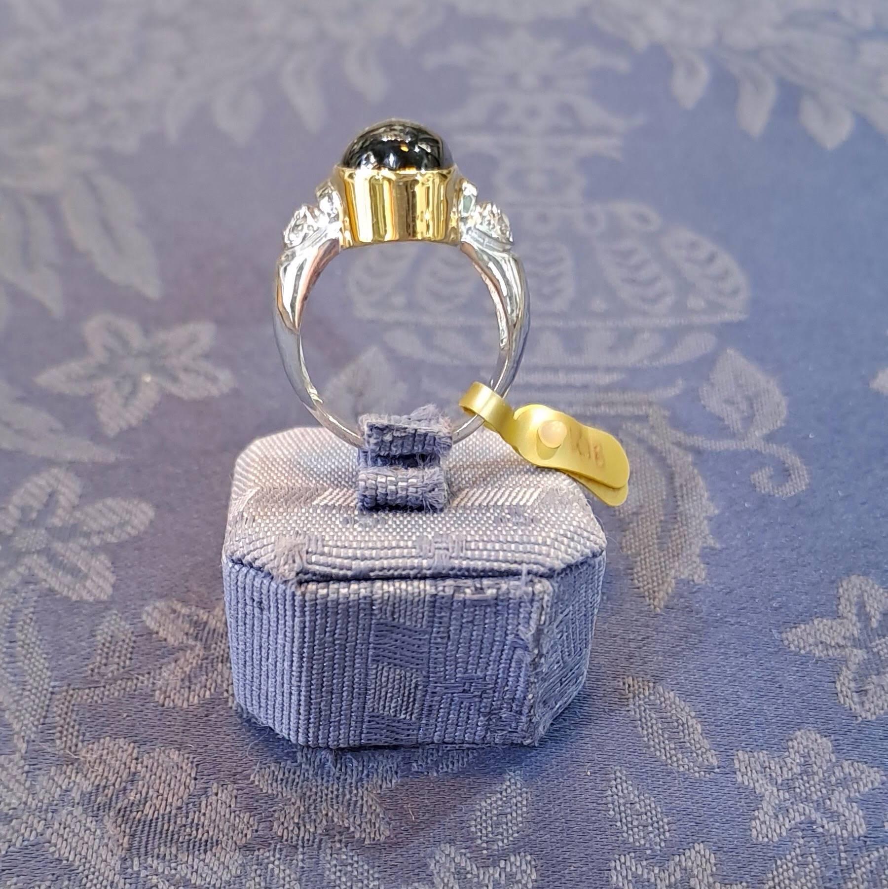 18k Gold Green Tourmaline Ring with White and Yellow Gold Accents (B-113)