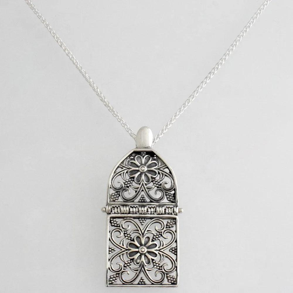 Byzantine pendant in Sterling silver (PE-78)