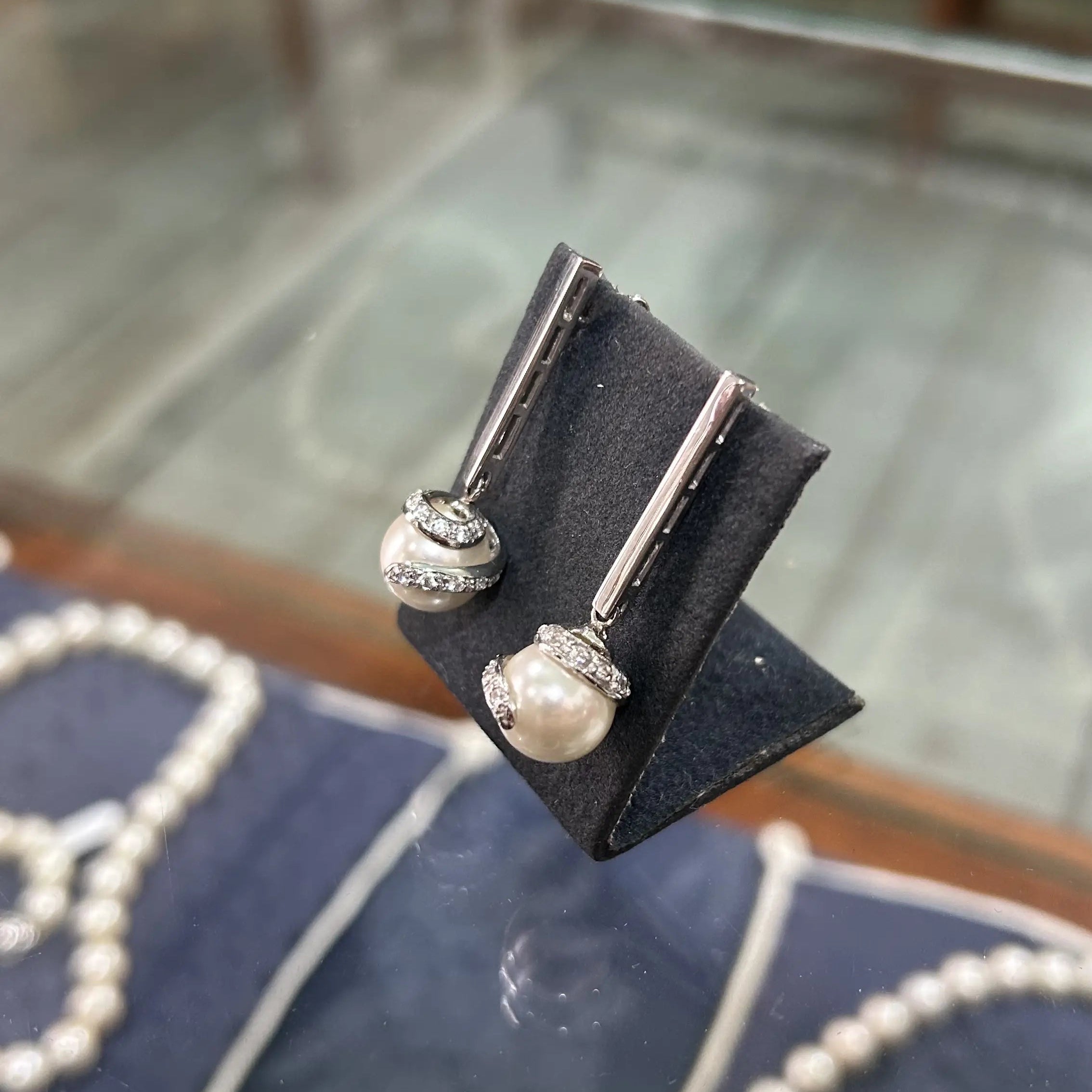 Earrings in 14k gold