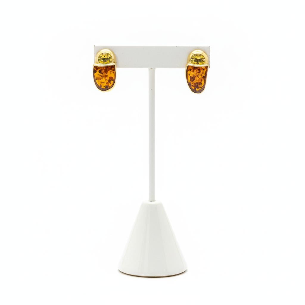 Earrings in 18k gold