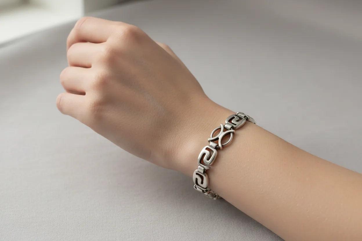 Greek Key Meander Bracelet in Sterling Silver (B-57)