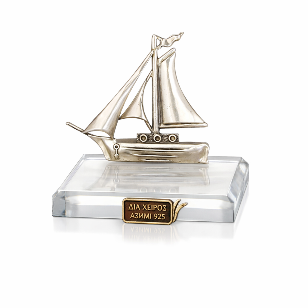 Handmade sailboat in sterling silver Nautical Decor (A-32-29)