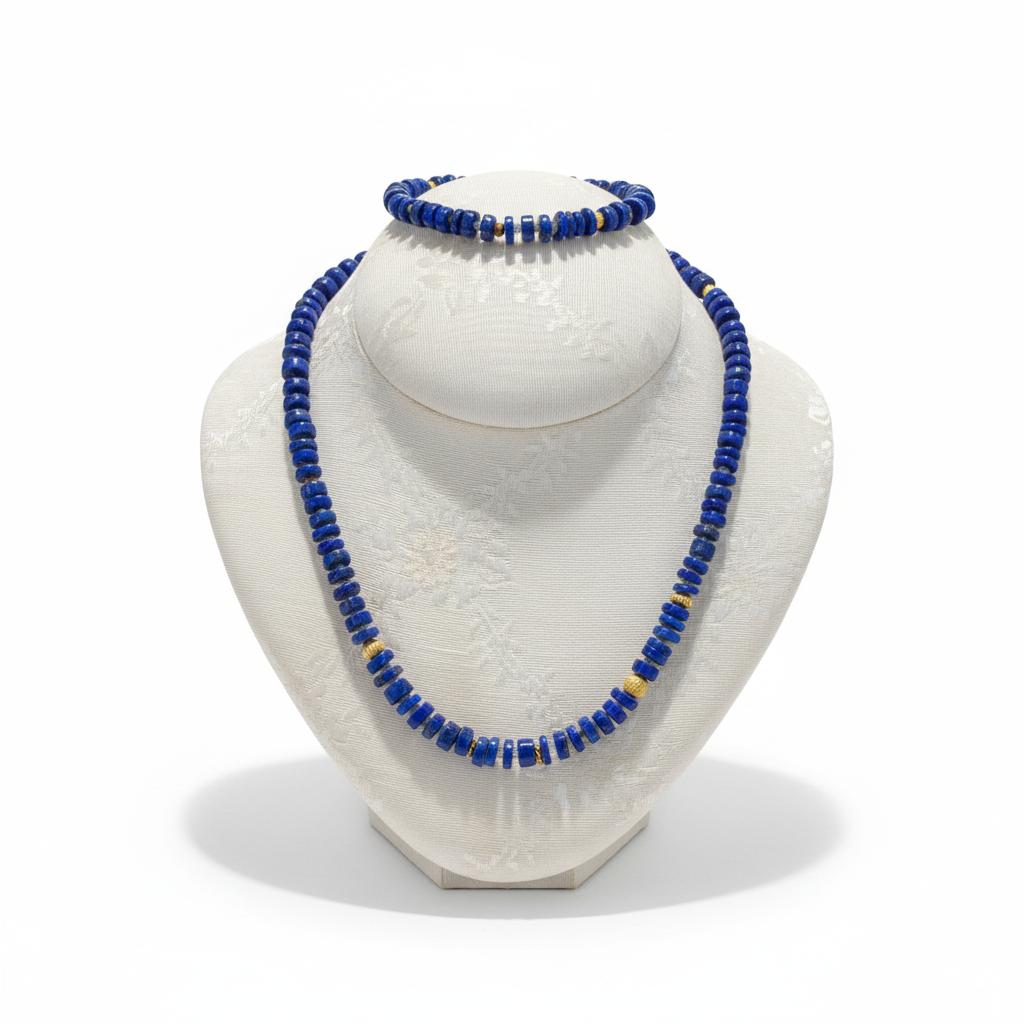 Jewellery set in 18k Gold with Lapis Lazuli