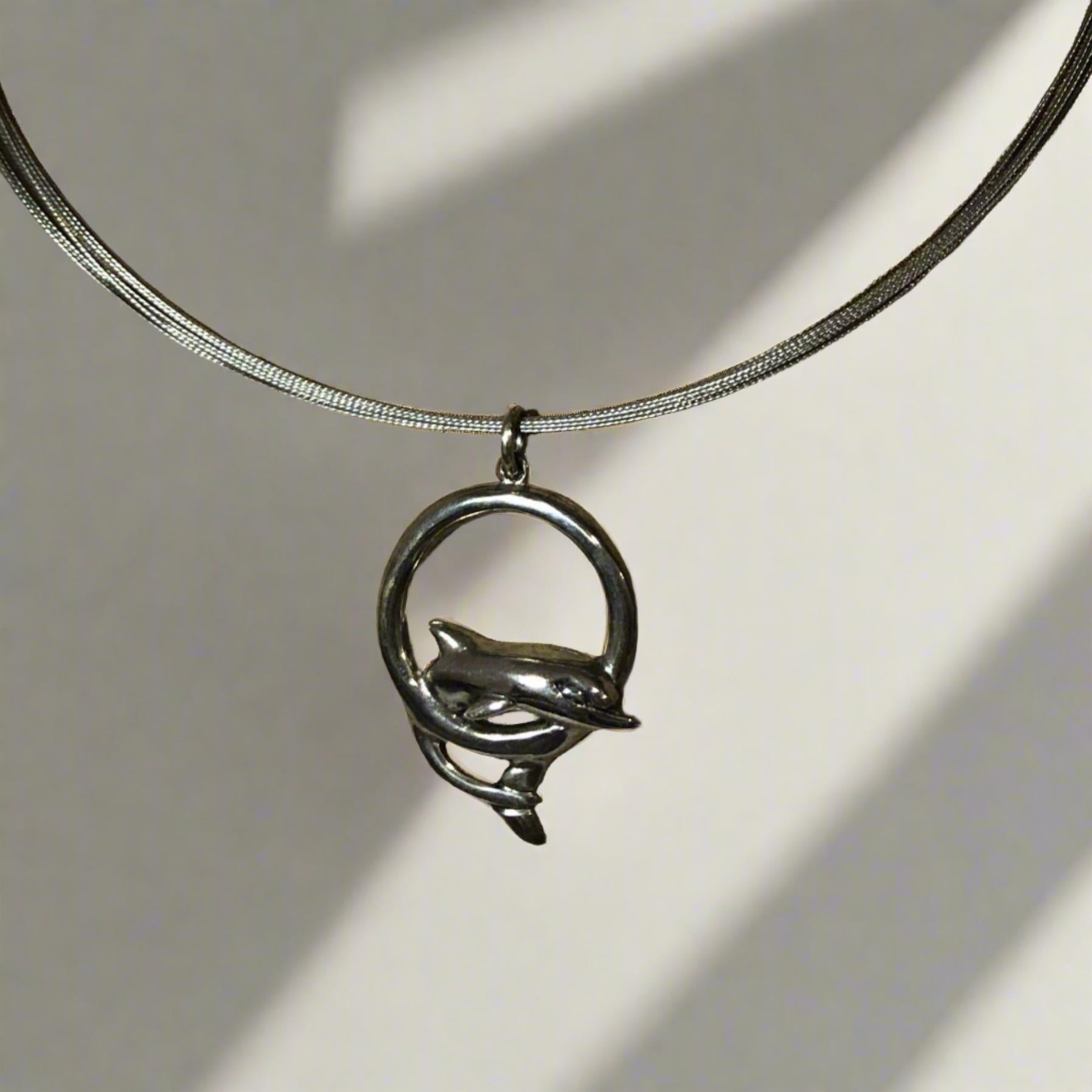 Minoan Dolphins Lapis Lazuli Sterling Silver pendant (PE-104)