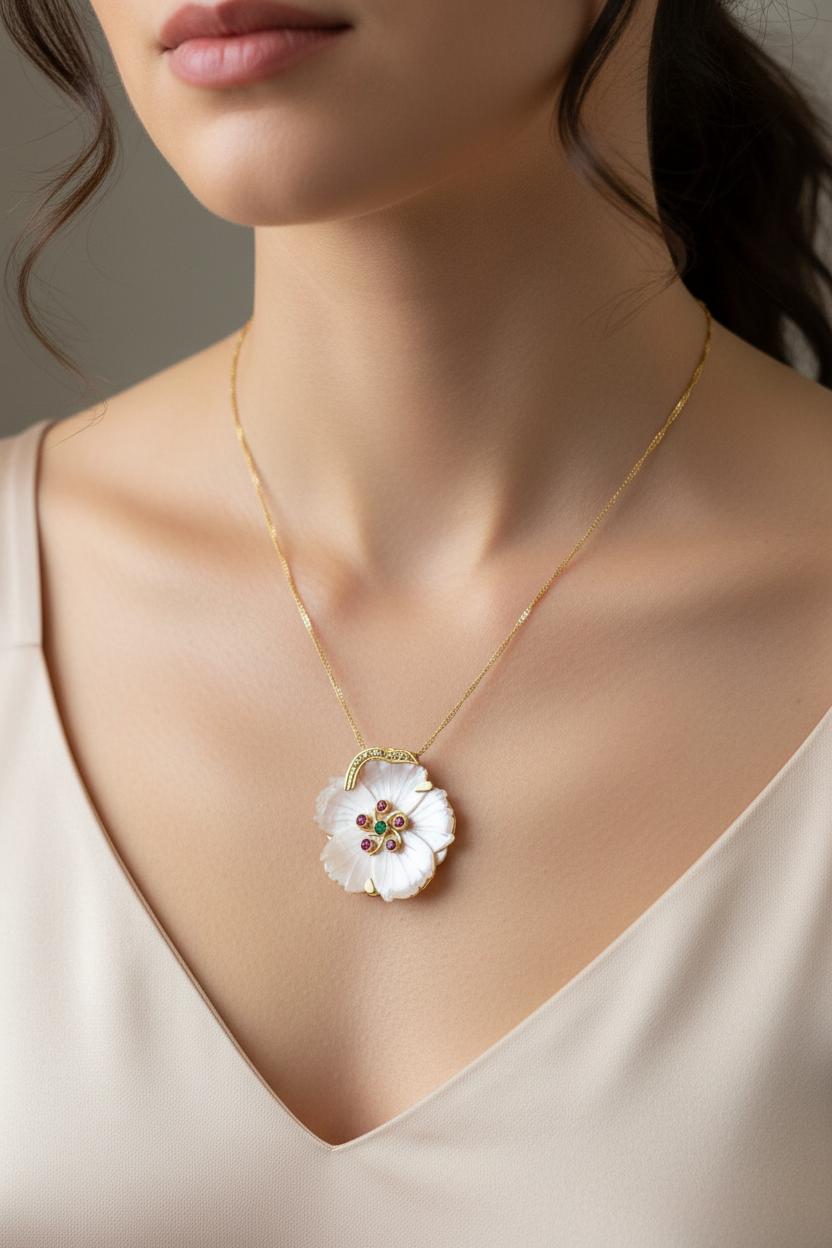 Necklace in 18k gold with Green Brilliants, Rubies & Emeralds