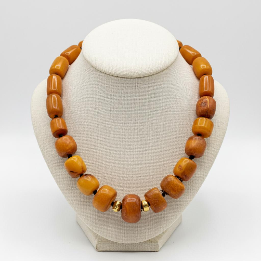 Necklace in vintage amber kachraman gemstones and gold 18k elements