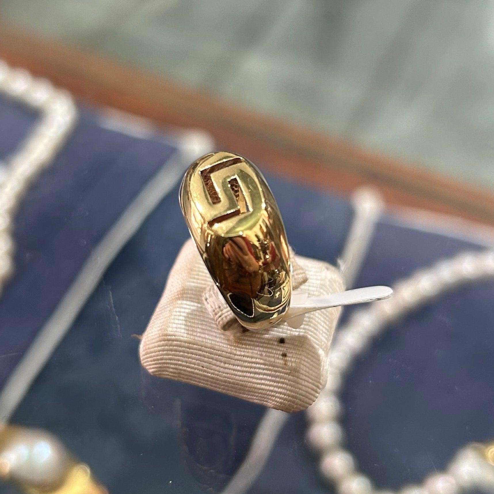 Ring in 14k gold, Meander