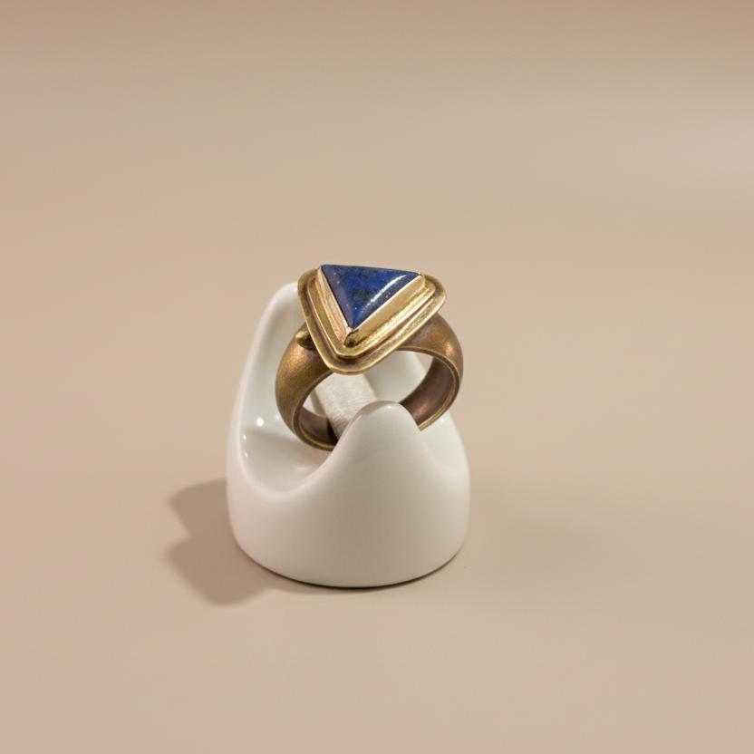 Ring in 14k gold with Lapis (B-152)