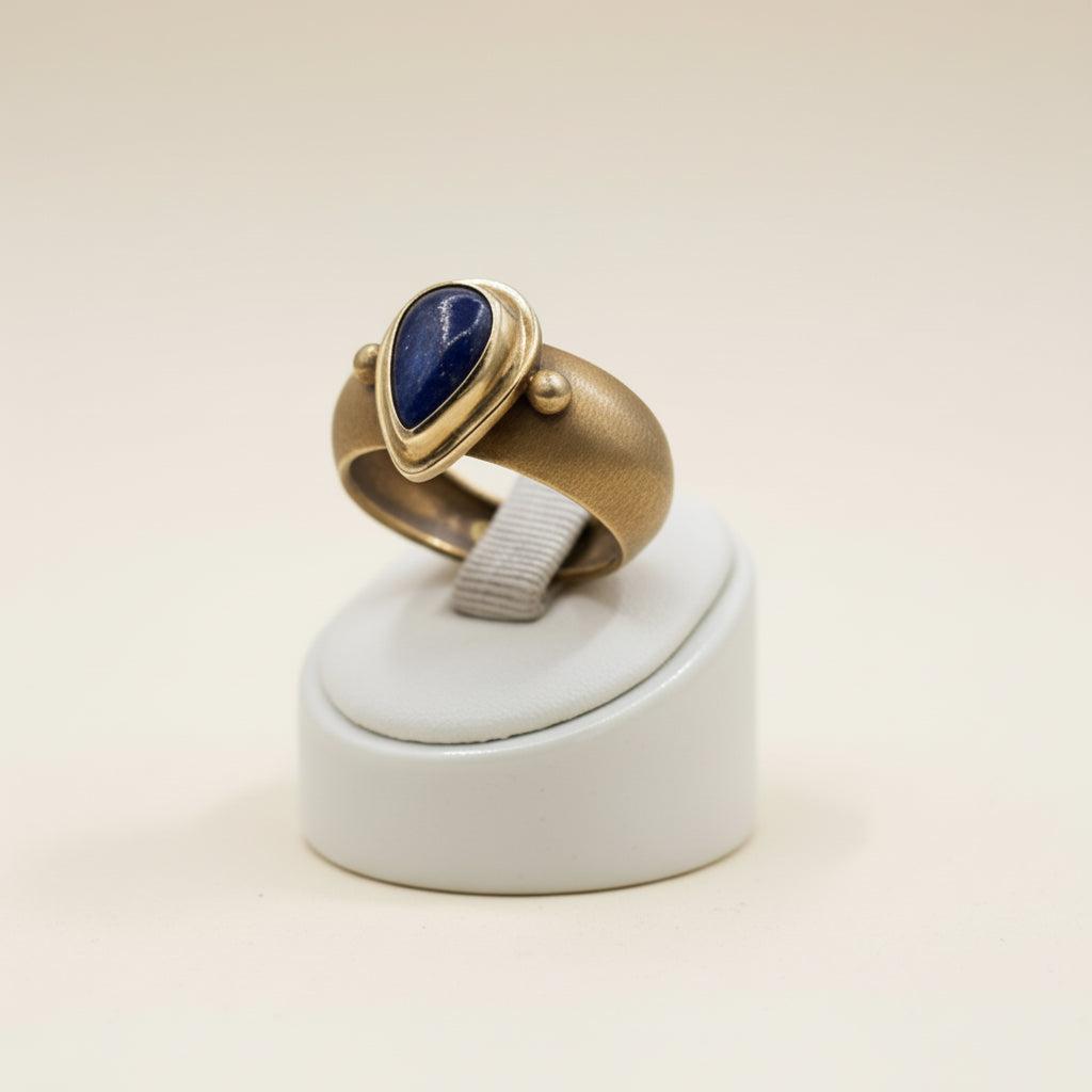 Ring in 14k gold with Lapis (B-153)