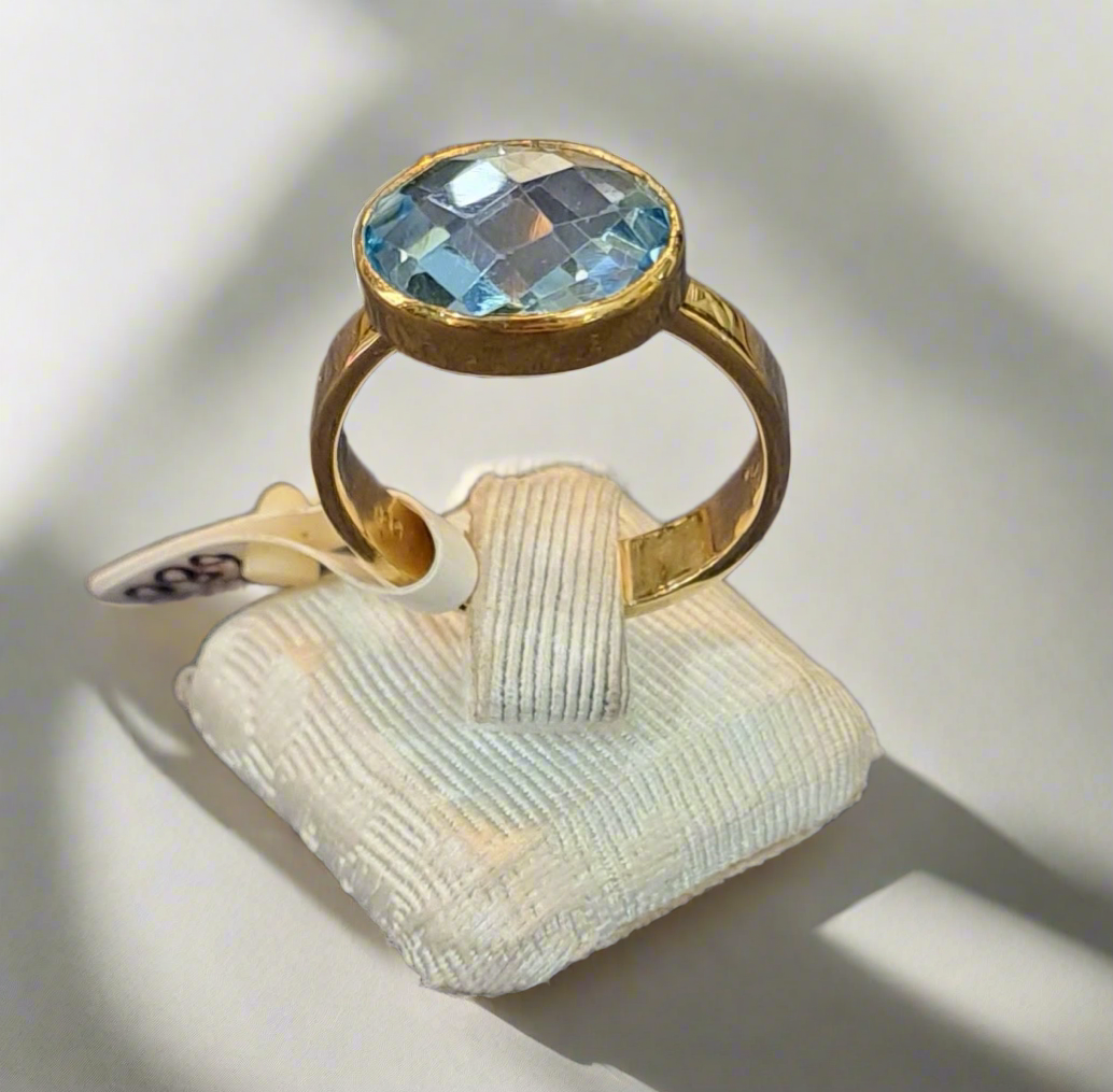 Ring in 14k gold with a blue topaz (B-122) - Dinos-Virginia