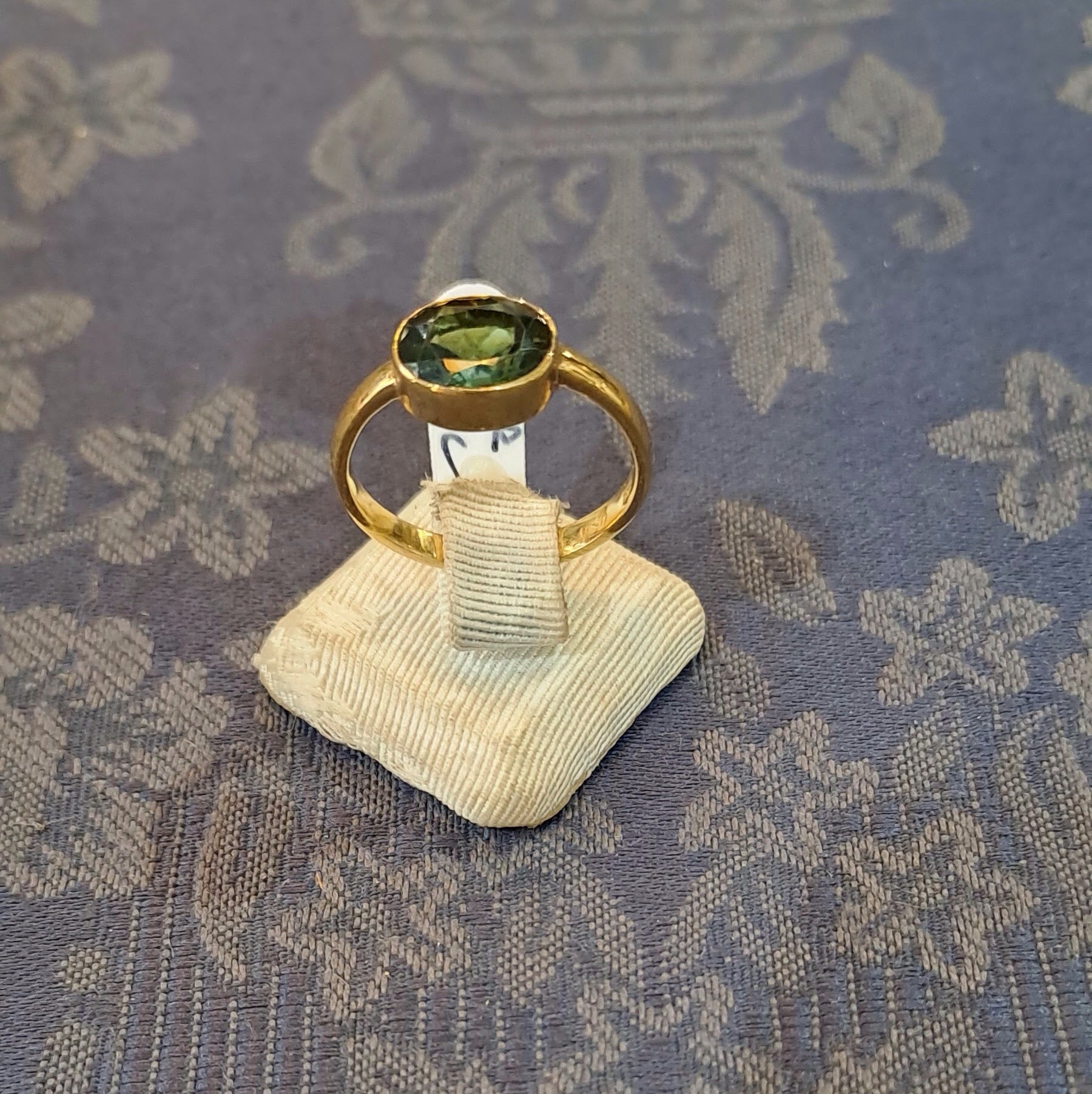 Ring in 14k gold with a green tourmaline - Dinos-Virginia