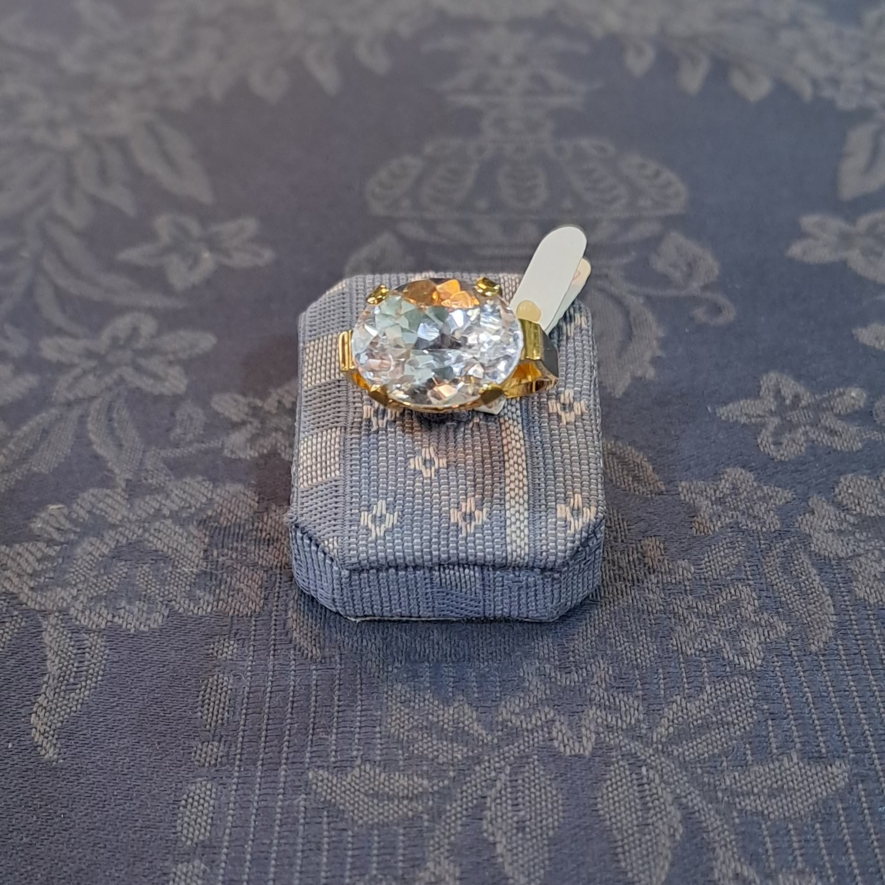 Ring in 18k Gold with Kunzite oval stone 7 c. (B-73) - Dinos-Virginia