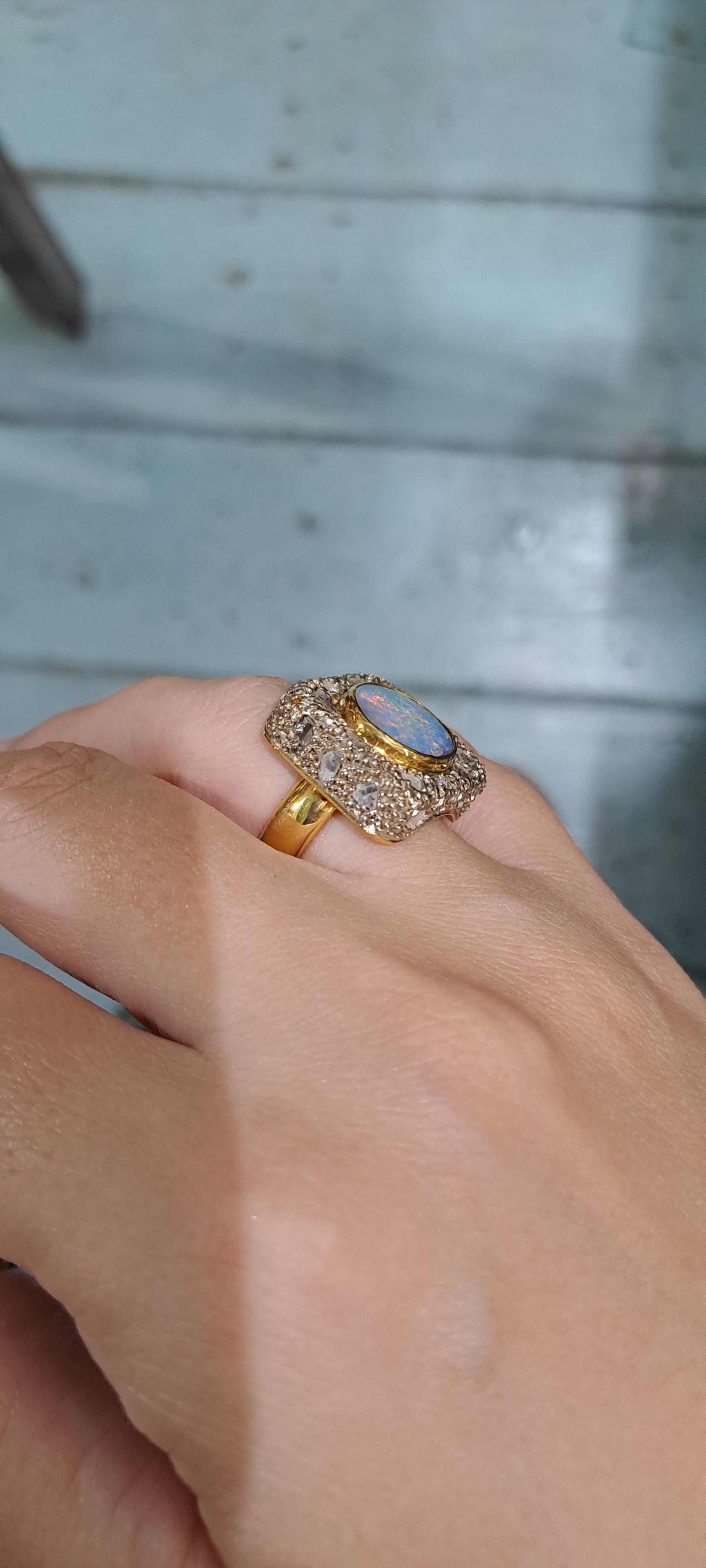 Ring in 18k Gold with an Australian bulder opal and diamonds chips (B-15) - Dinos-Virginia