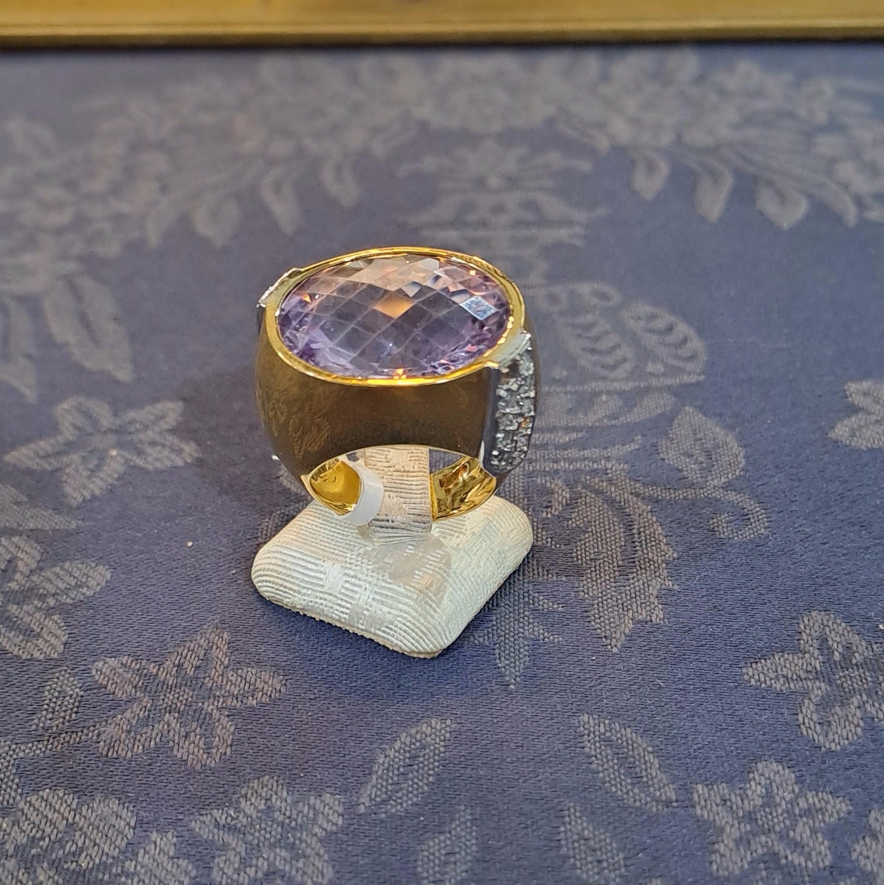 Ring in Gold 18k with amethyst and diamonds (B-88)