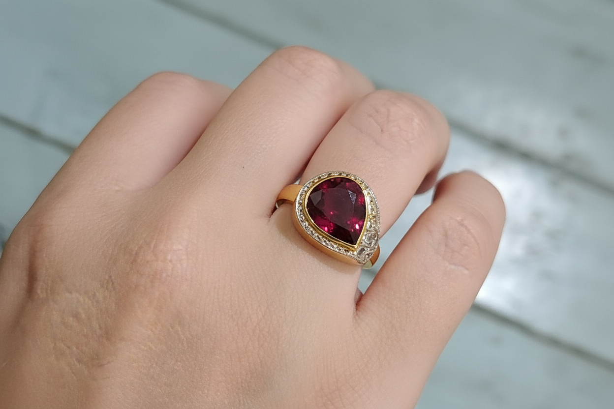 Ring in Gold 18k with tourmaline and diamonds (B-92)