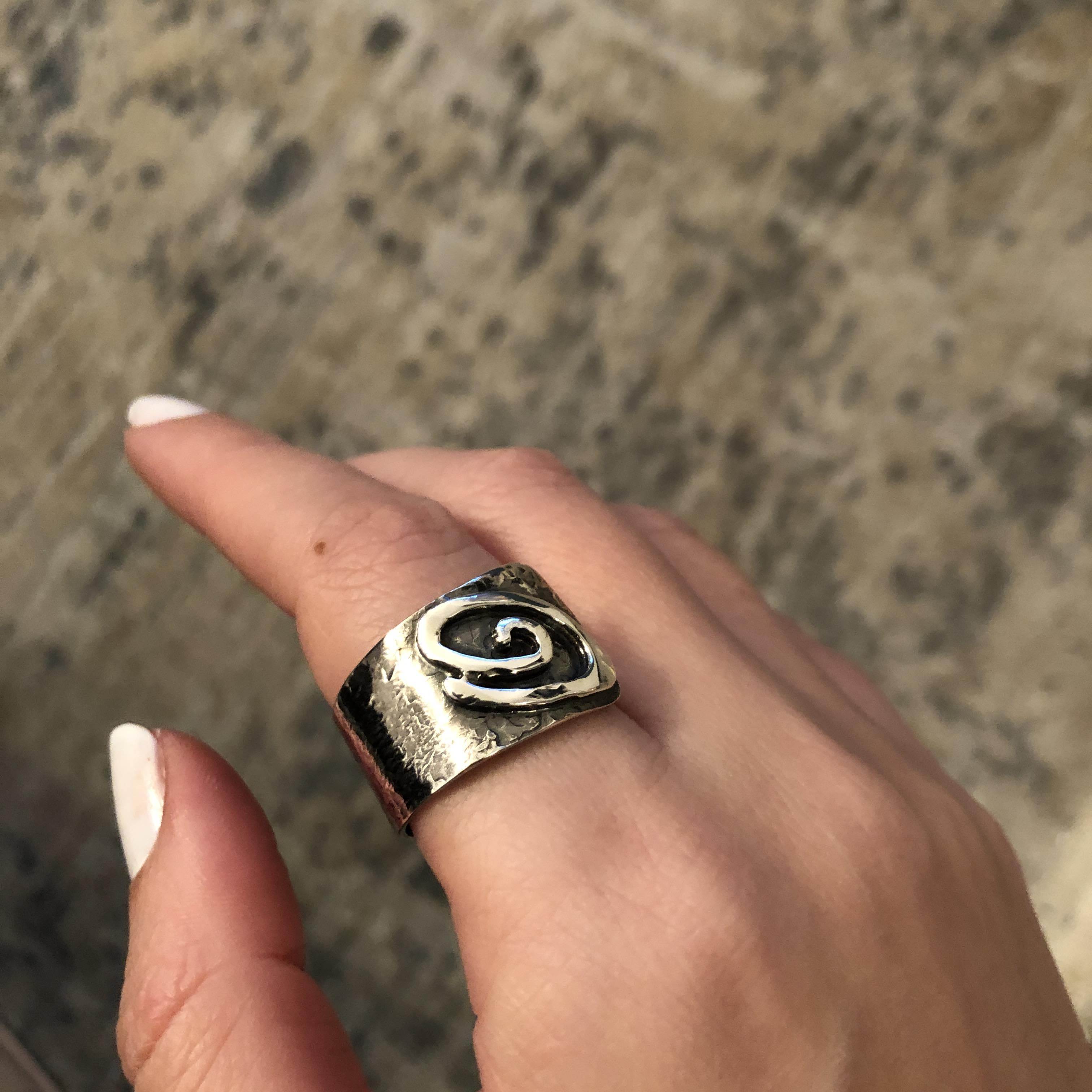 Ring in Sterling Silver with Decorative Black Patina (Oxidation) (DM-35) - ELEFTHERIOU EL