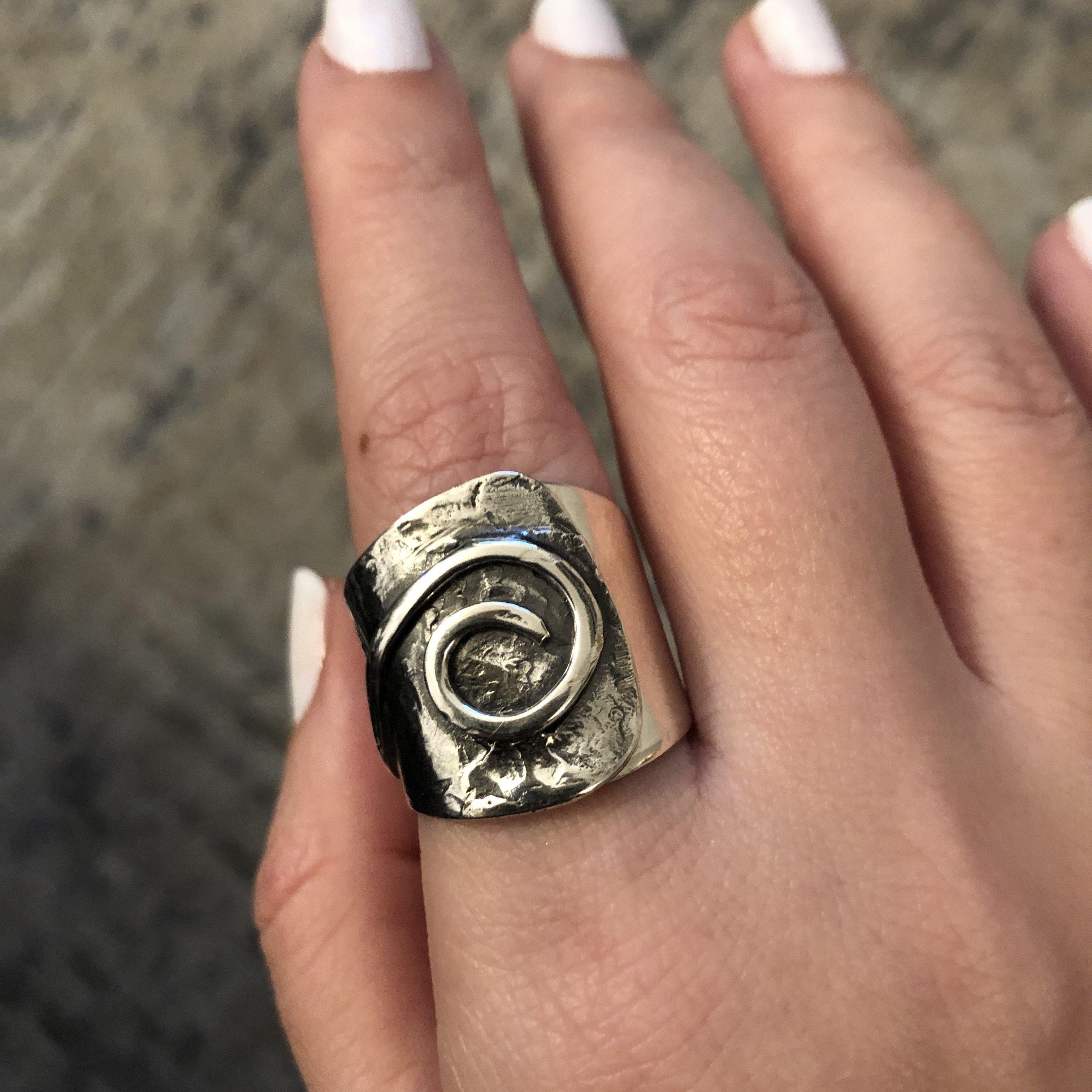 Ring in Sterling Silver with Decorative Black Patina (Oxidation) (DM-36) - ELEFTHERIOU EL