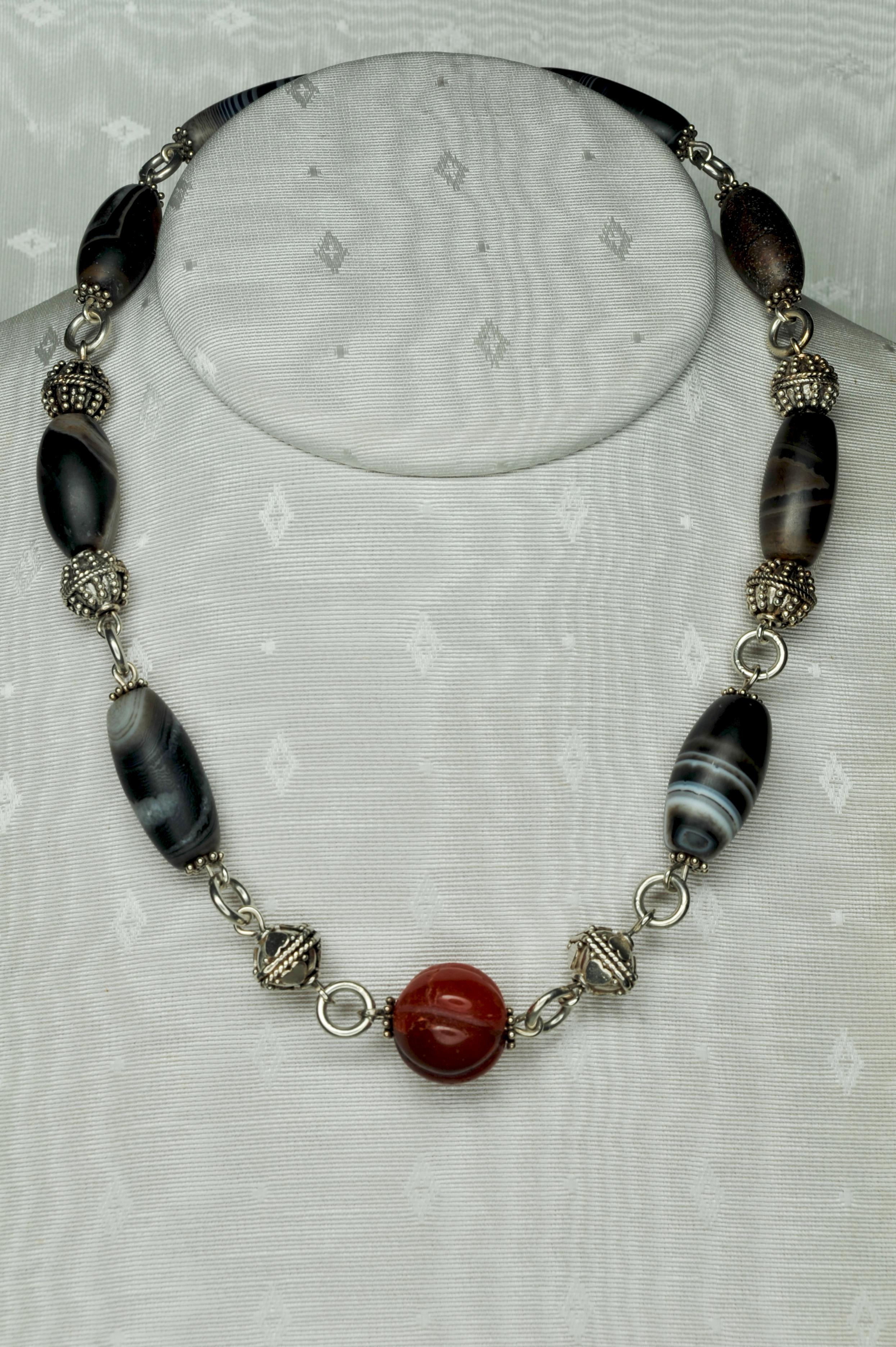 Necklace in Sterling Silver with Carnelian and Old Sardonyx
