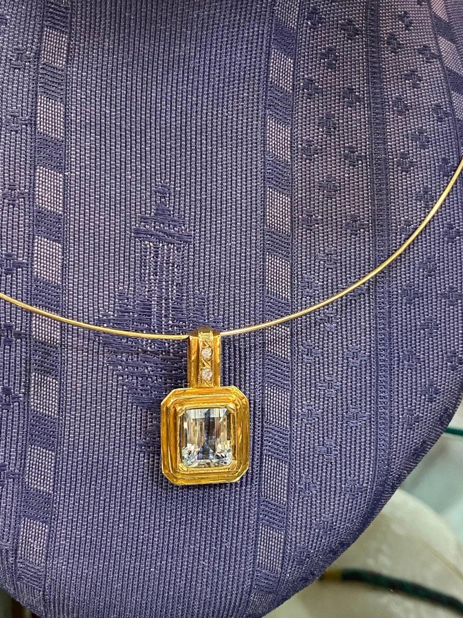 14k Gold Chain Necklace, 18k Gold Aquamarine Pendant with Brilliants (DV PE-66)