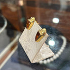 Earrings in 18k gold