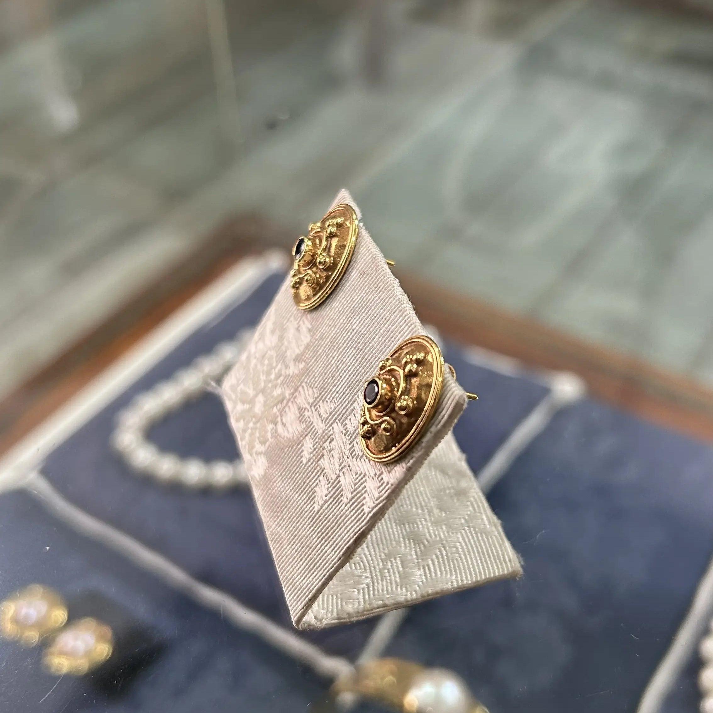 Earrings in 18k gold (AG-35)