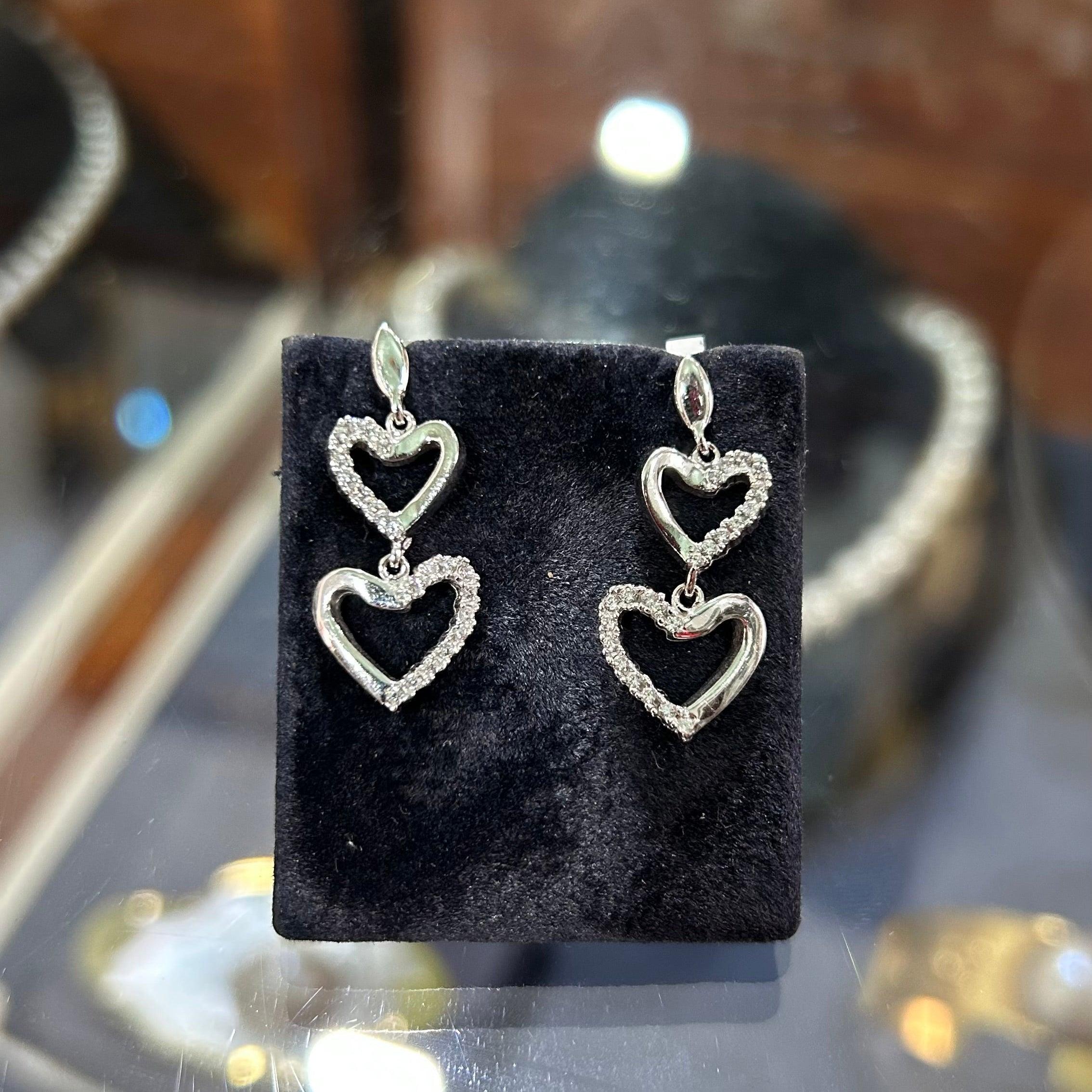 Earrings in white gold, 14k, heart earrings