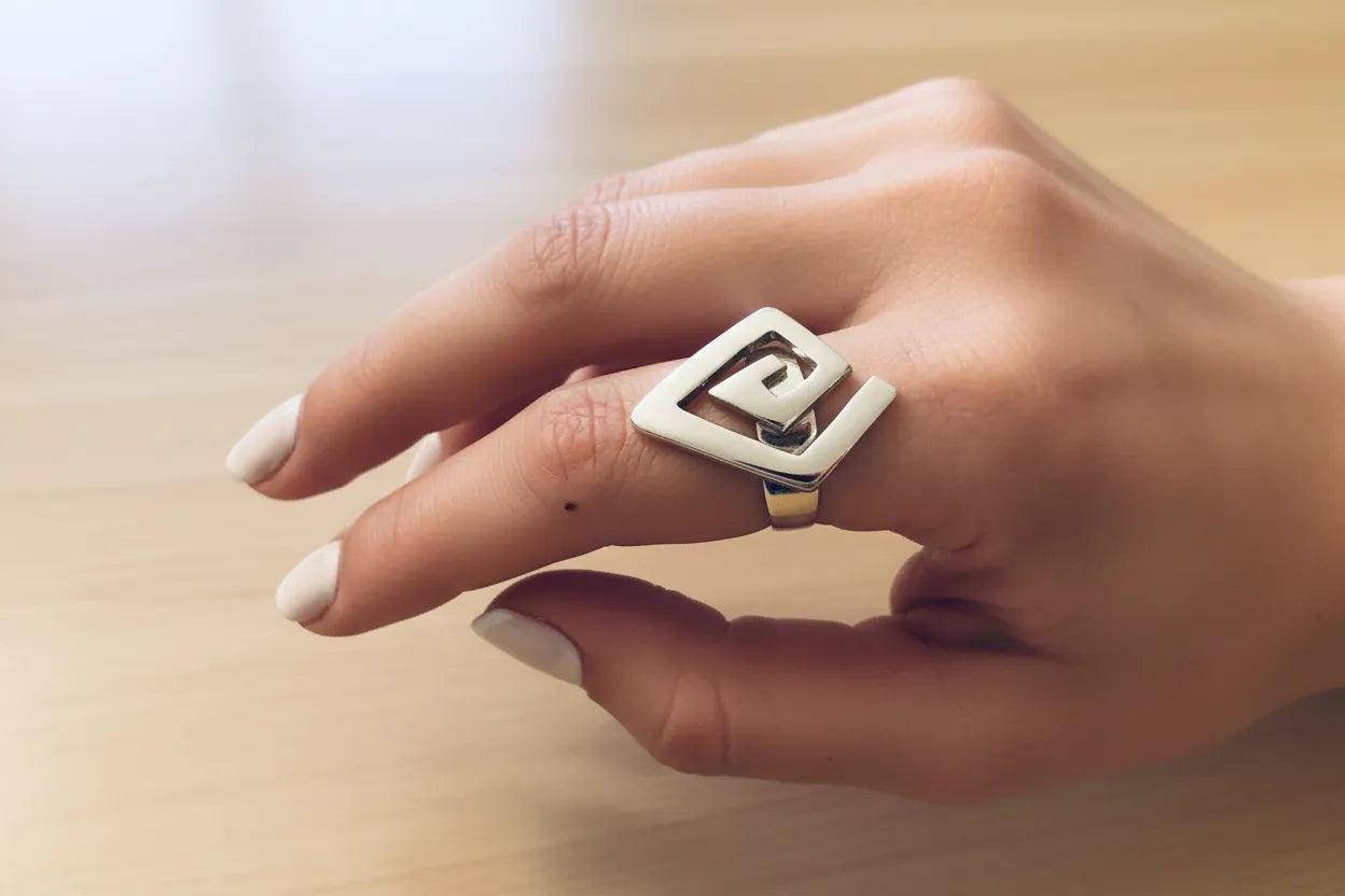 Greek Key Meander Ring in Sterling Silver (DT-76)