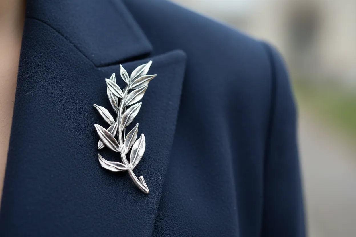 Greek Traditional Olive leaf brooch in sterling silver (K-41)