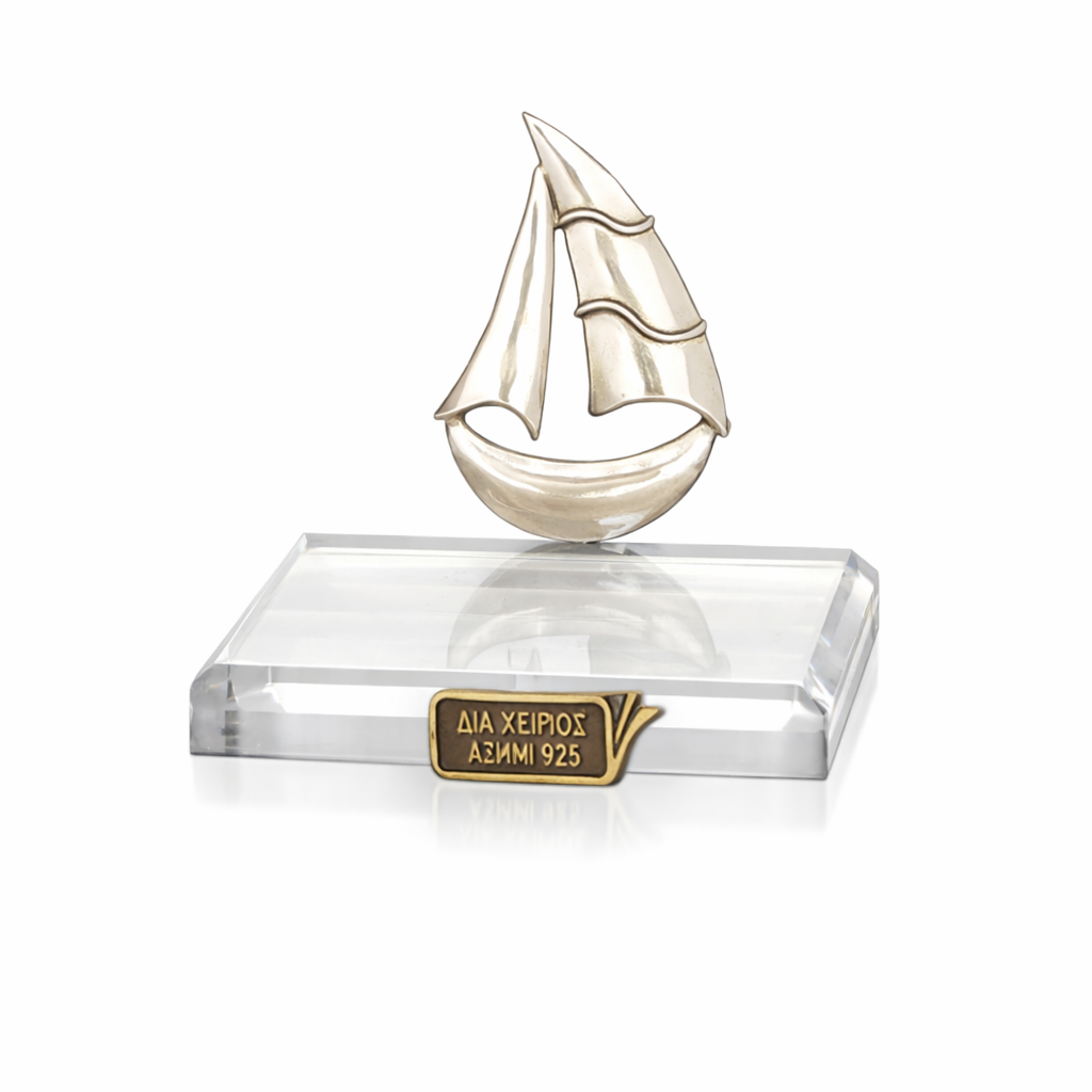 Handmade sailboat in sterling silver, Marine Gift (A-29-28)