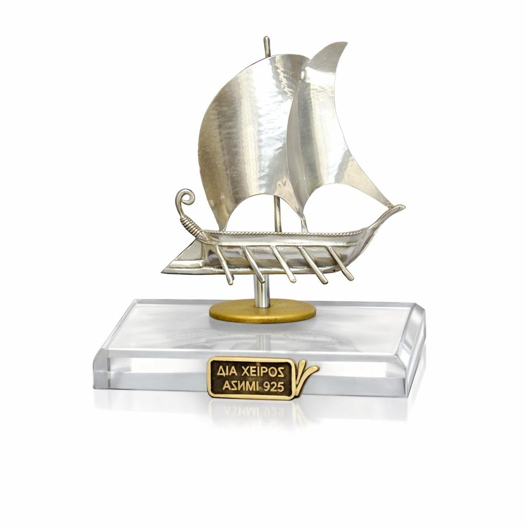 Handmade sailboat in sterling silver Nautical Decor (A-39-32)