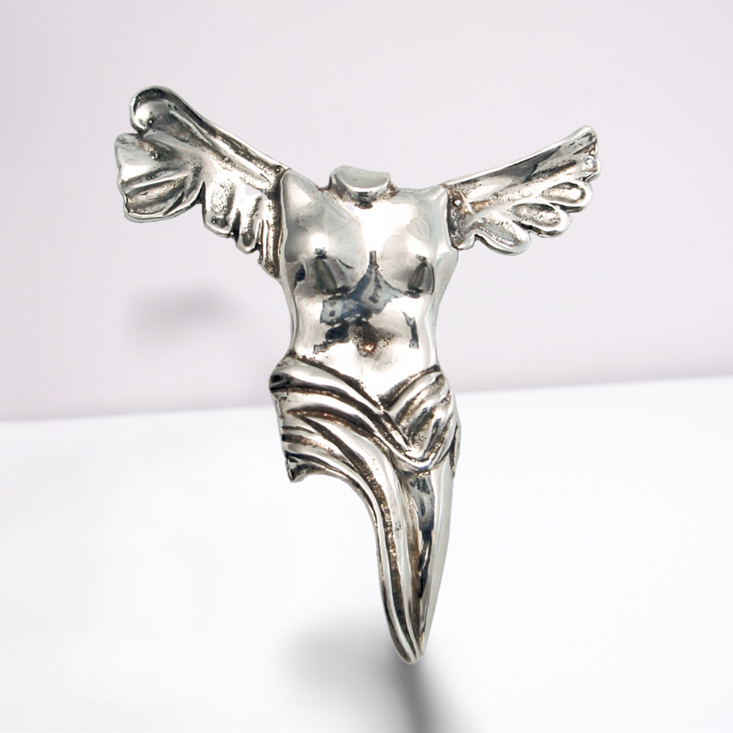 The Winged Victory of Samothrace Brooch in Sterling Silver (K-02)
