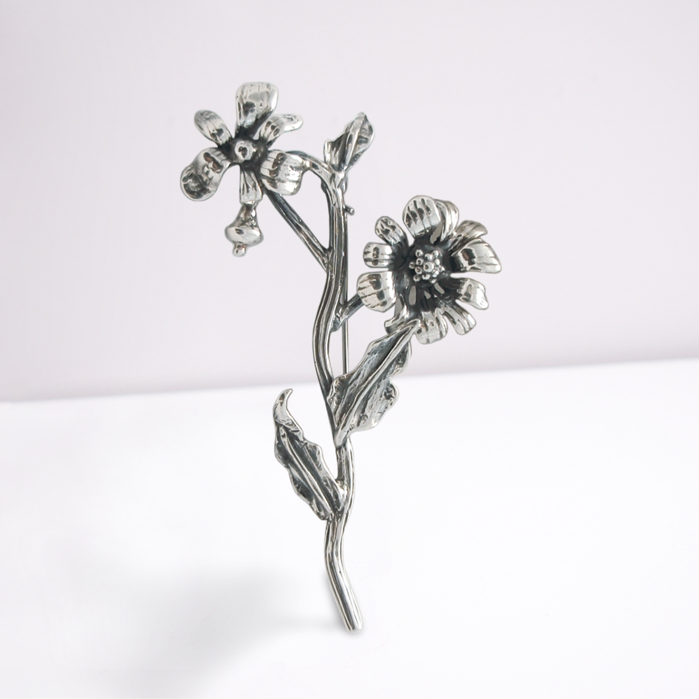 Greek Traditional Flower Brooch in Sterling silver (K-39)
