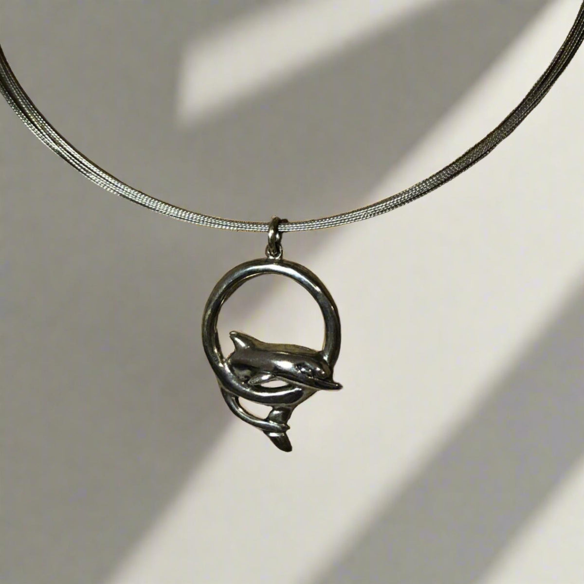 Minoan Dolphins Lapis Lazuli Sterling Silver pendant (PE-104)