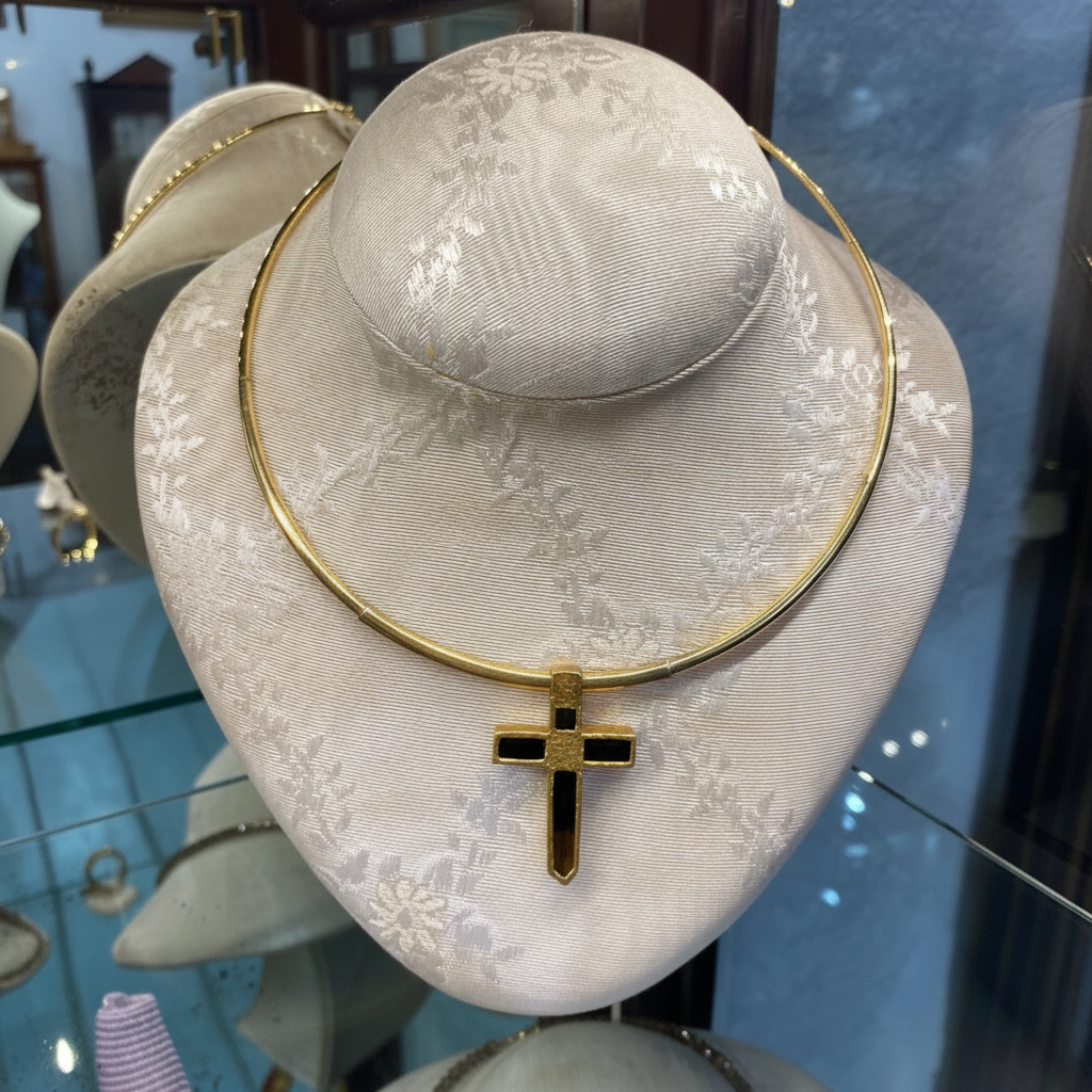 Necklace in Gold 14k & Green Tourmaline in 18k gold Cross