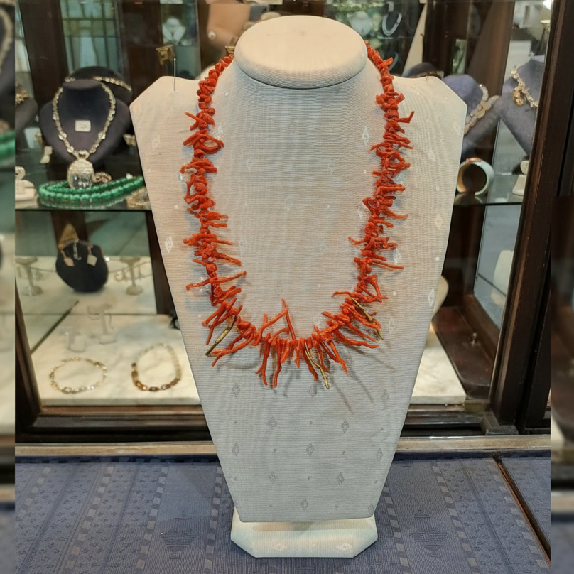 Necklace in Mediterranean Red Coral Gemstones & 18k gold elements