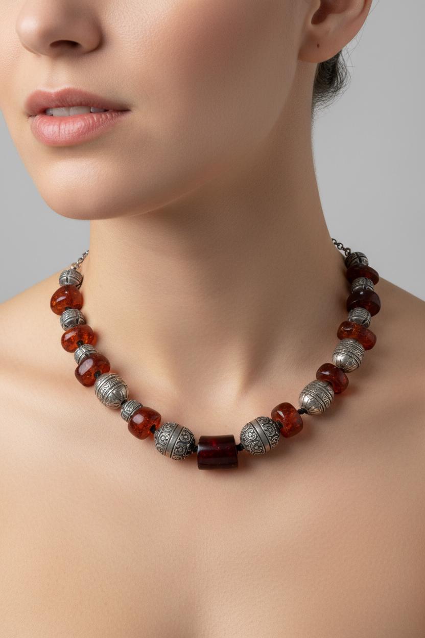 Necklace in Old Amber Kachraman with Sterling silver elements