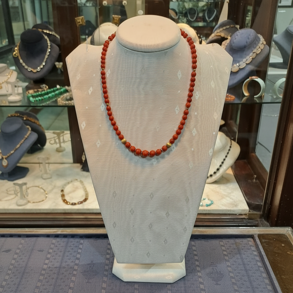 Necklace in Red Coral Gemstones and 18k gold elements