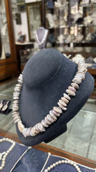 Necklace in gemstones