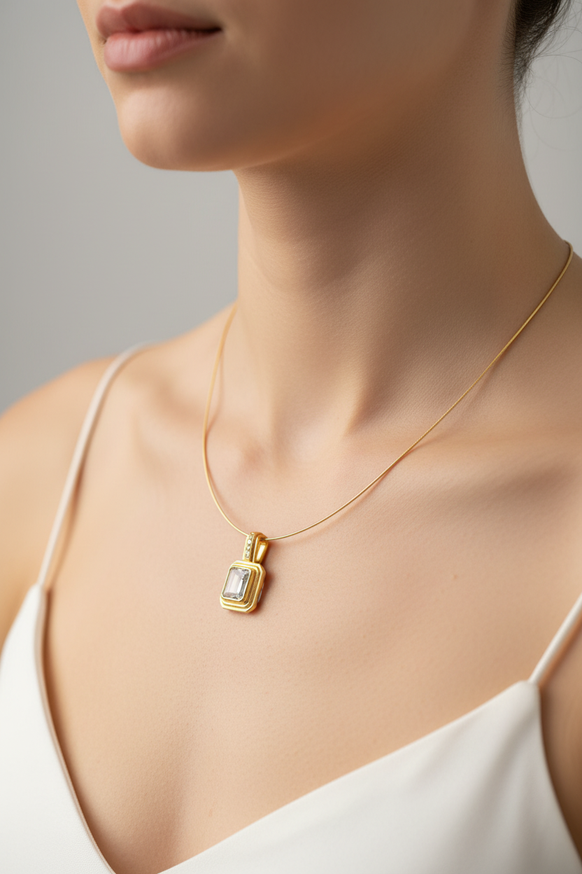 Necklace in gold 14k chain, Aquamarine pendant with Brilliants in 18k gold