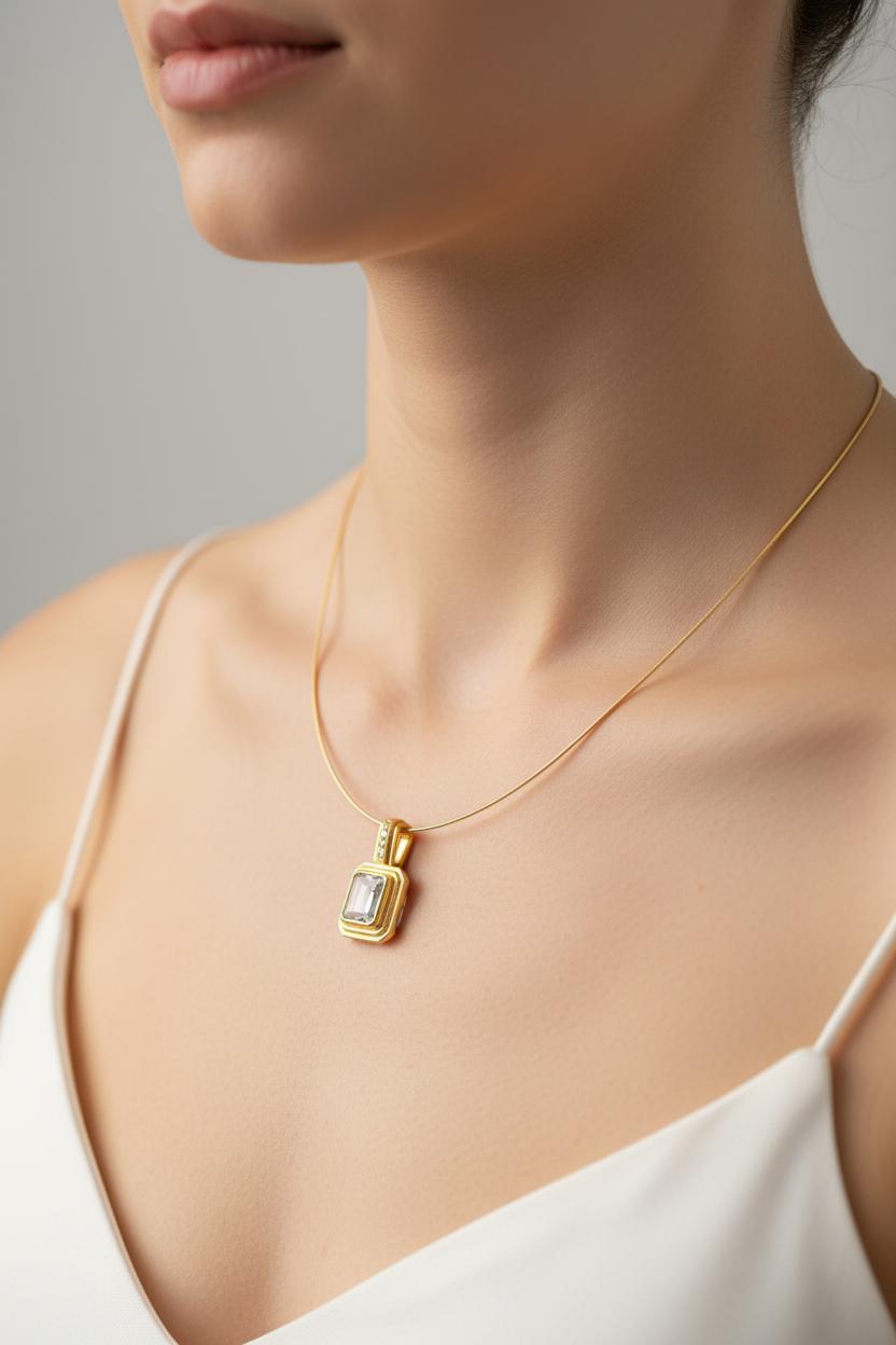 Necklace in gold 14k chain, Aquamarine pendant with Brilliants in 18k gold