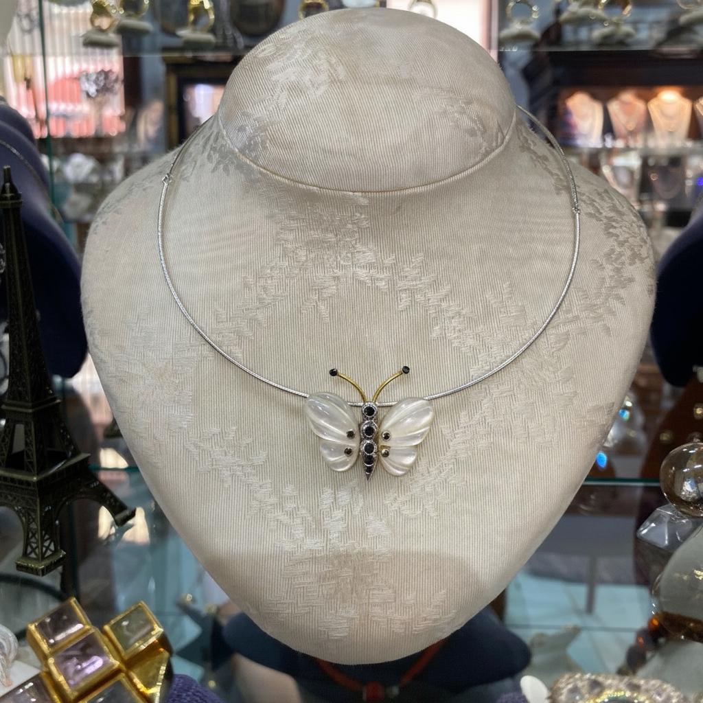 Necklace in handmade gold chain, Butterfly with Mother of Pearl, Black Brilliants and Sapphires