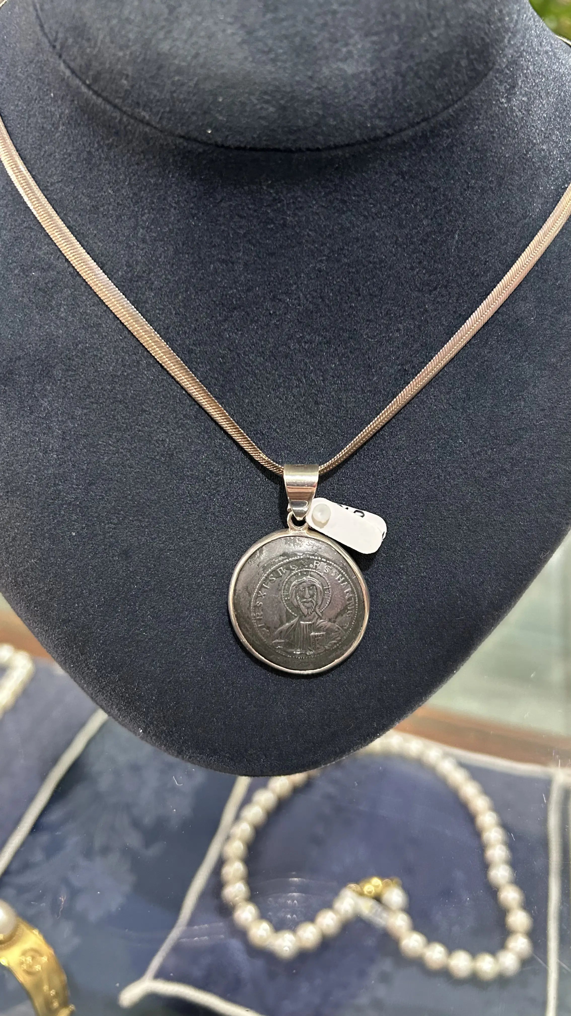 Necklace in sterling silver