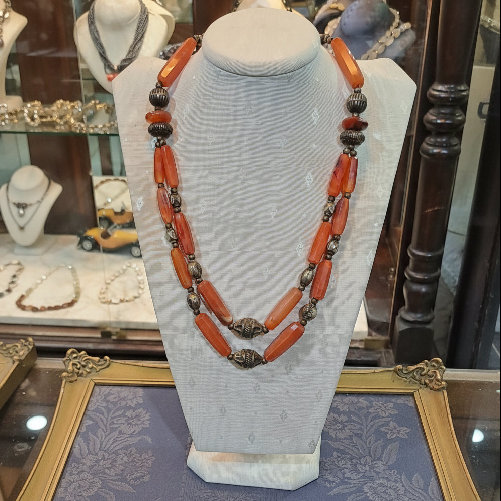 Necklace in sterling silver with old carnelian