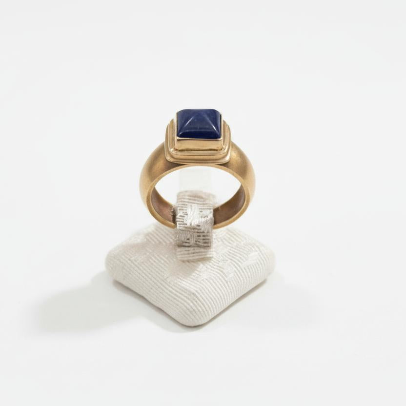 Ring in 14k gold with Lapis (B-154)