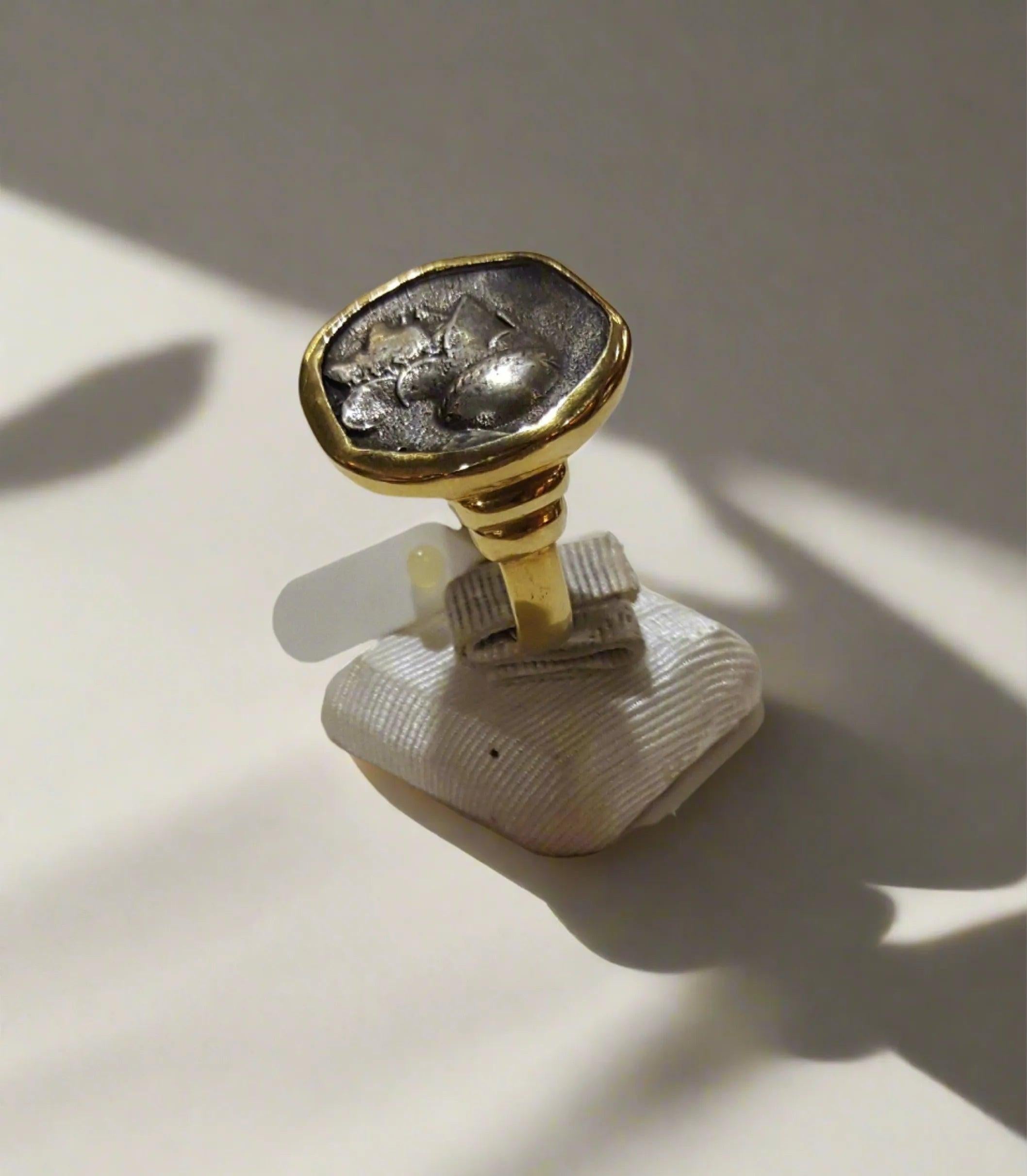 Ring in 18k Gold with Goddess Athena Coin (B-93)