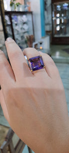 Ring in 18k Gold with amethyst (B-09)
