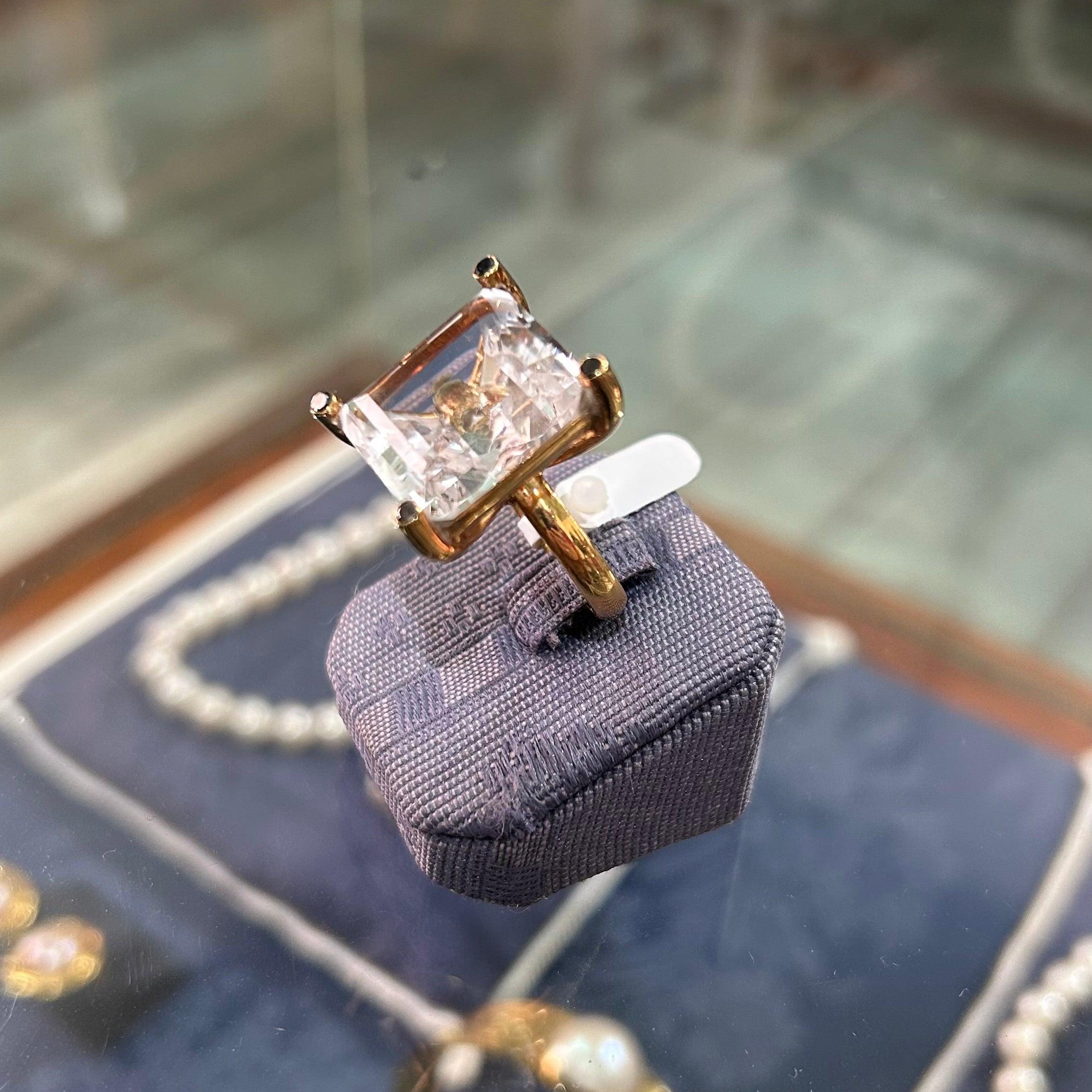 Ring in 18k gold (B-134)