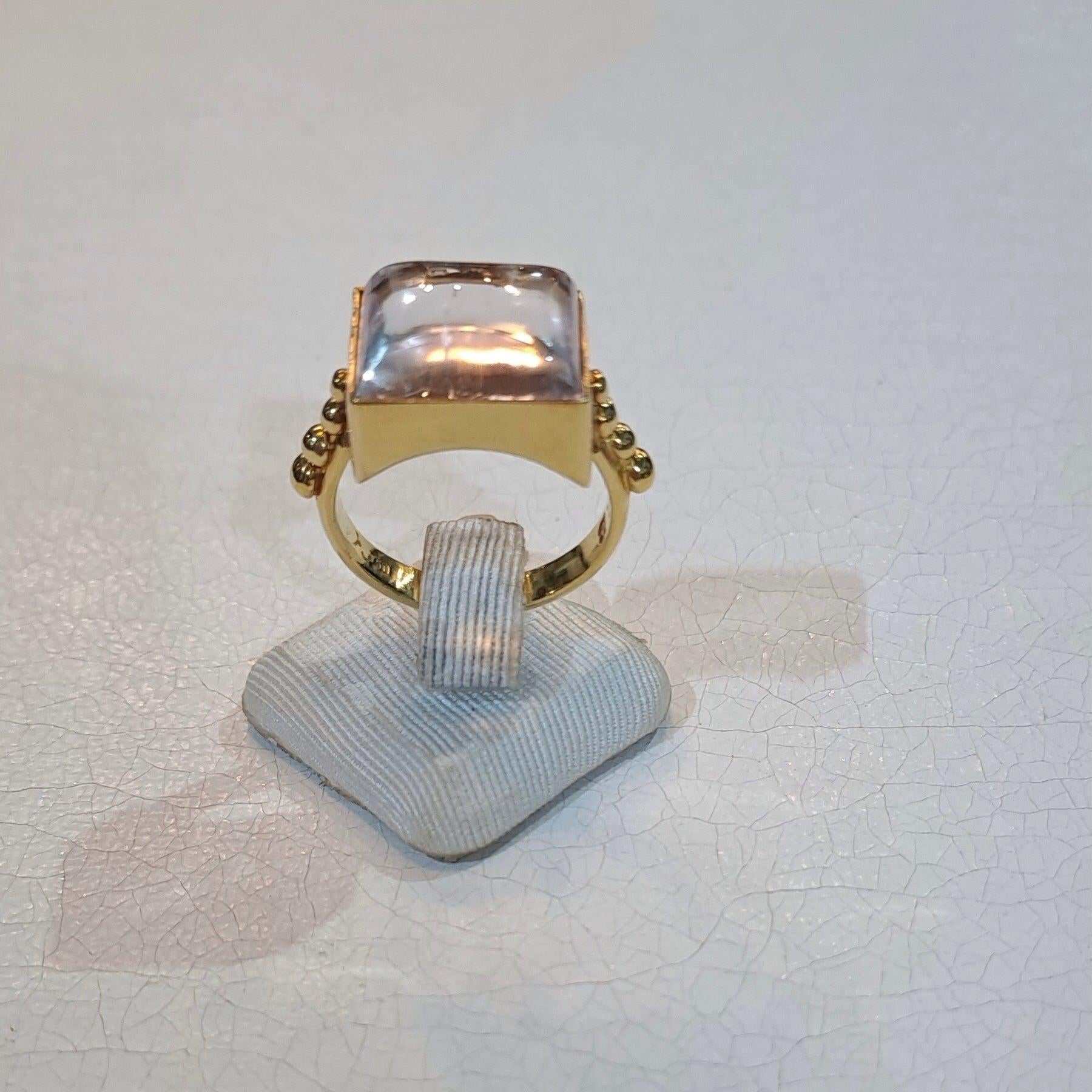 Ring in 18k gold with Kunzite stone (B-109)