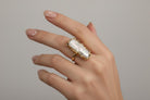 Ring in 18k with a Baroque pearl (B-144)