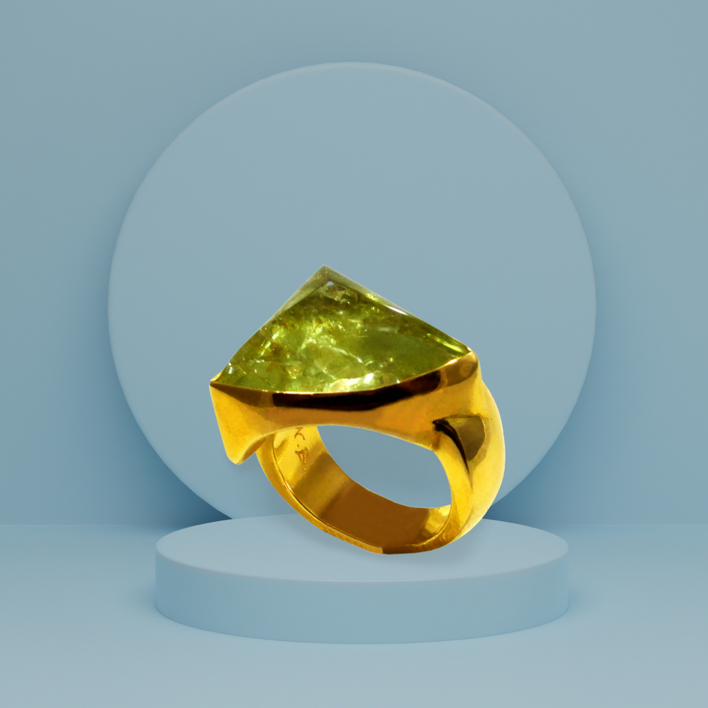 Ring in 18k Gold with Yellow Topaz stone 22.5 c.